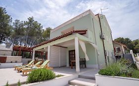 Villa Kalinic